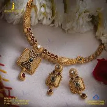 Superb Gold Necklace